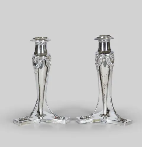 Paire de bougeoirs de table, argent