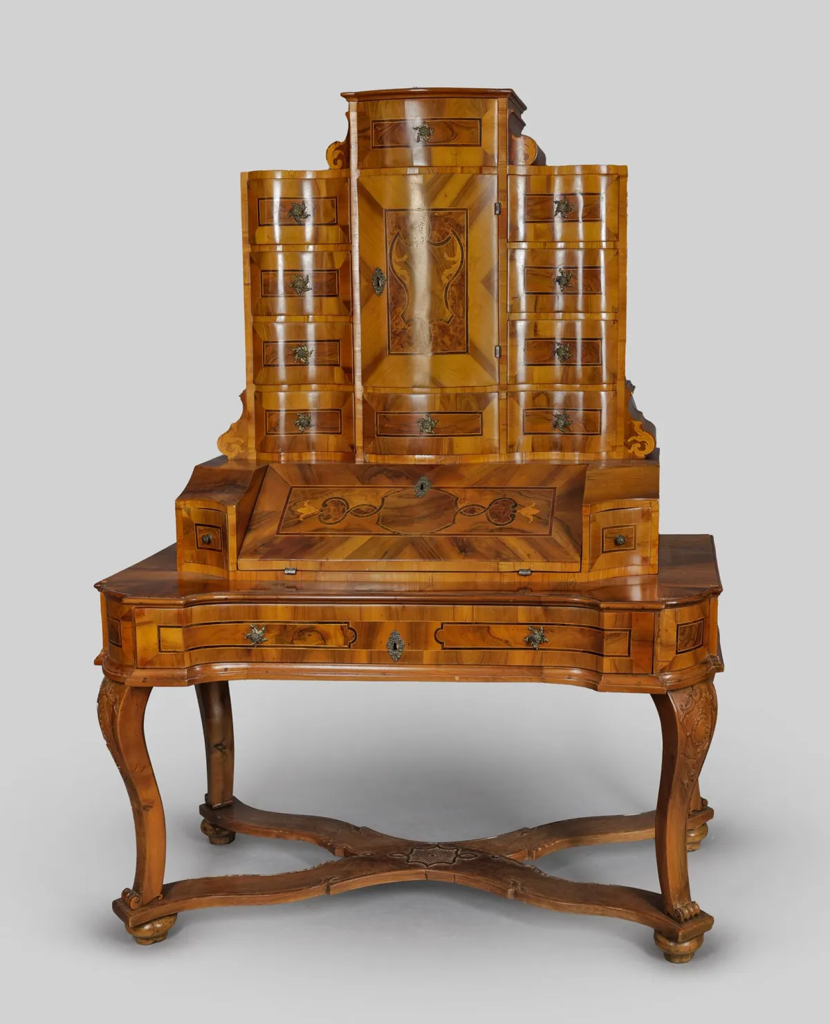 Secrétaire tabernacle sur pieds, style baroque