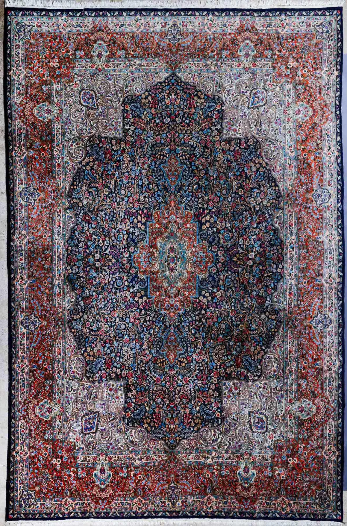 Kirman, 412 x 295 cm, plettet