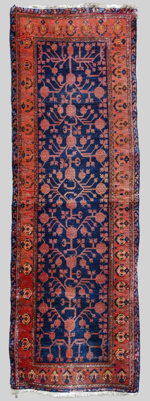 Turcia, decor cu rodii, 296 x 95 cm, deteriorat (41926-1)