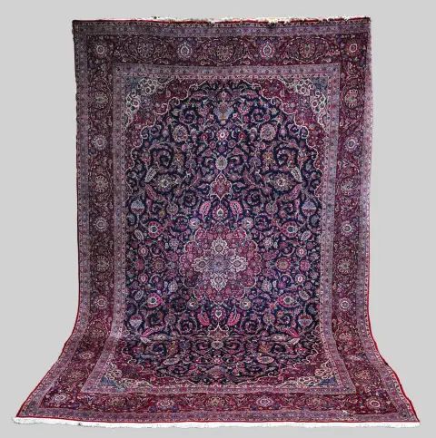 Tebriz, 636 x 421 cm, restore edilmiş, eski güve hasarı