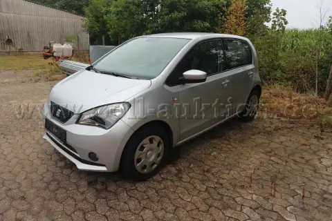 سيارة واحدة من نوع Seat Mii
