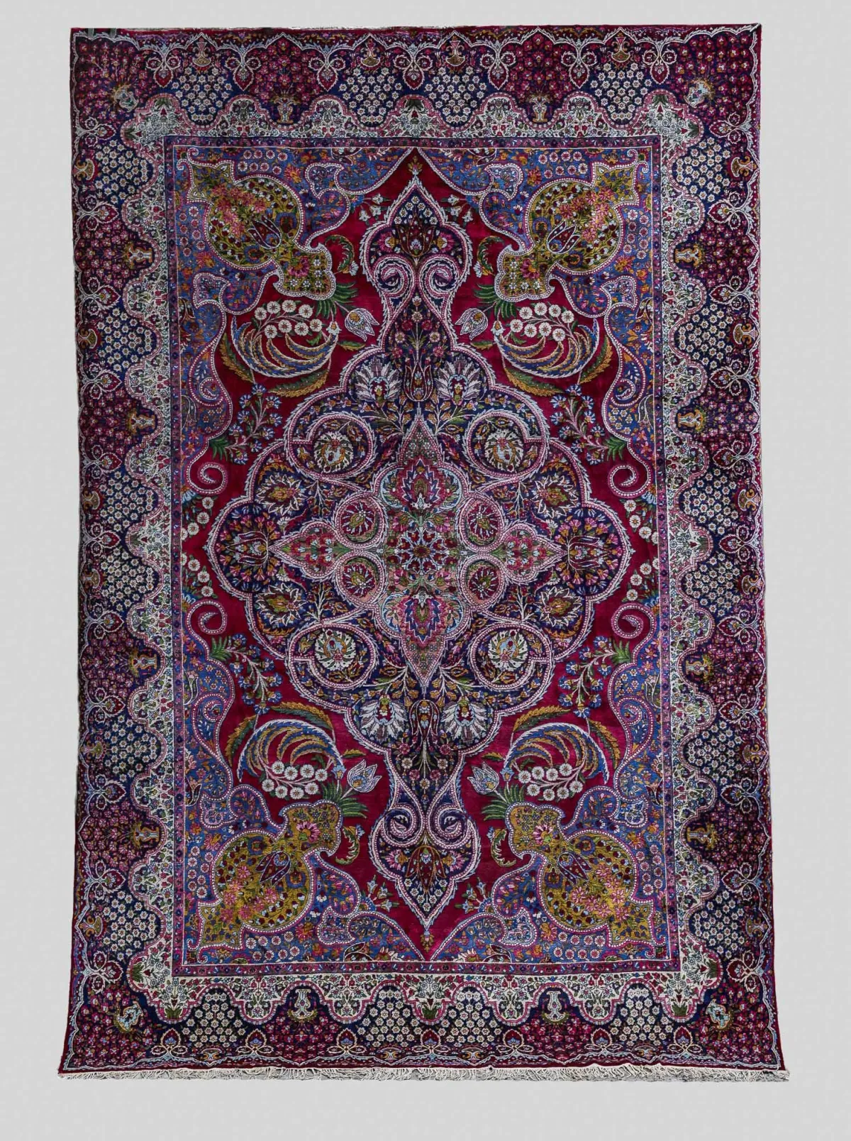 Yazd, 440 x 296 cm, scurtat, deteriorat