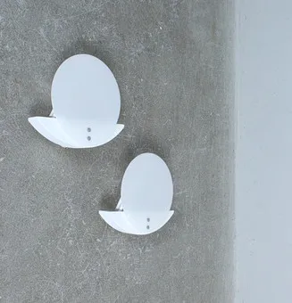 TARGETTI SANKEY. زوج مصابيح حائط بتصميم سبيس إيج من الثمانينيات.