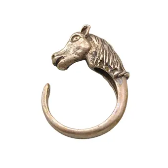Statement-ringe hest.