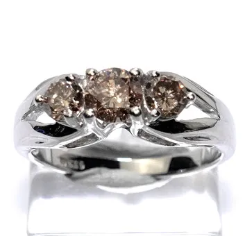 Anillo con diamantes 0,80 ct.