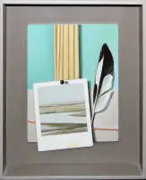 Klaus Langkafel, natura morta con penna e foto Polaroid, dipinto a olio fotorealista, in cornice a cassetta