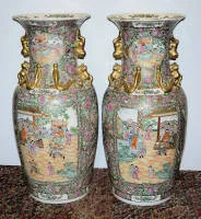 一对大型广彩宫殿式花瓶，中国20世纪