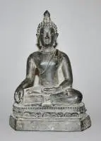 कांस्य की बैठी बुद्ध प्रतिमा, चांग साएन शैली, थाईलैंड 19वीं/20वीं सदी