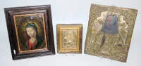 两幅19世纪俄罗斯圣像画及一幅18世纪祈祷画：基督与圣母霍迪吉特里亚，均带华丽金属罩，以及圣母玛利亚油画/铜板，带框