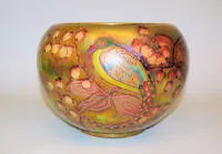 大型彩陶花盆，天堂鸟与枇杷枝纹，Zsolnay，1902年