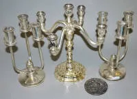 一对三臂装饰艺术风格烛台，Crown Silver Co.，美国，四臂烛台及表彰奖章，Koch & Bergfeld，银质