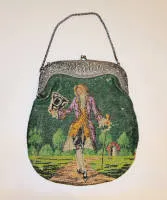 Вишукана перлова в'язана сумочка зі срібною дугою близько 1900/1920