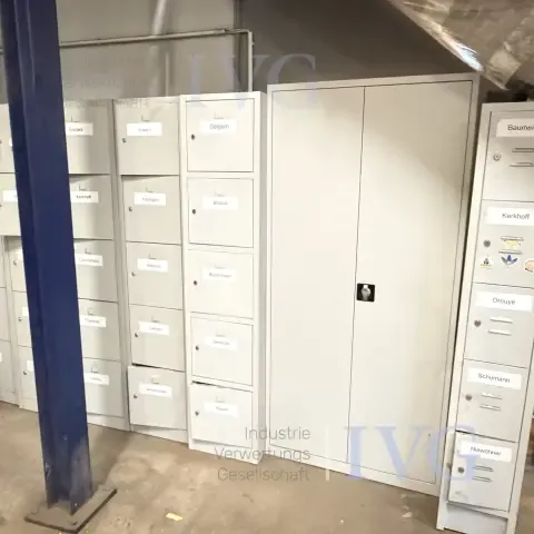 一批钢制保险柜