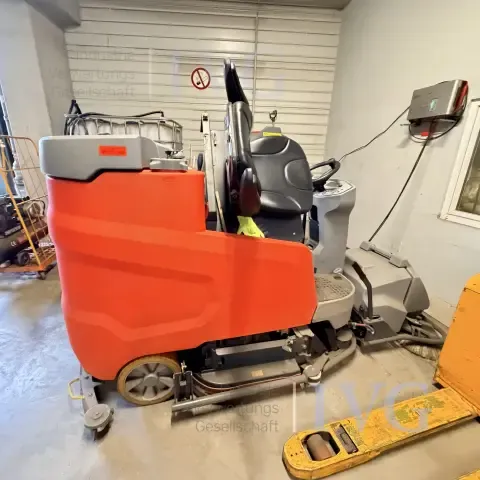 驾驶式地面清扫机 HAKO Scrubmaster B260 R