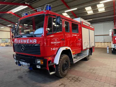 1 LF 8/6 Mercedes Benz 917 specialbrandkøretøj