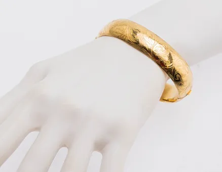 金手镯