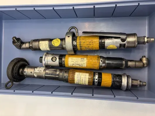 3把 Atlas Copco 气动螺丝刀