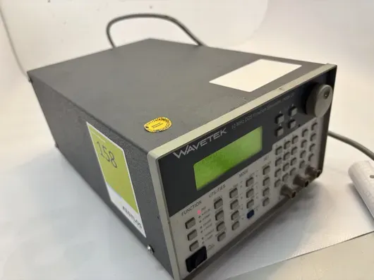 Generador de funciones DDS Wavetek 10 MHz modelo 29 versión de software 1.7