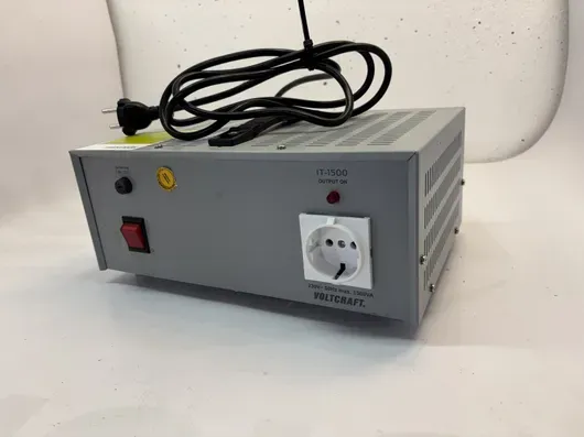Izolacijski transformator Voltcraft IT-1500 – NEISPRAVAN