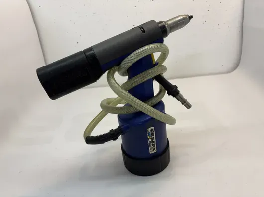 Gesipa Taurus 2 气动铆钉枪