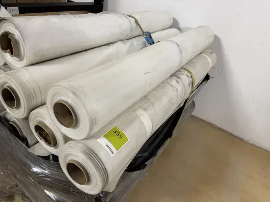 卷装塑料膜袋 – 3 卷，袋尺寸：1,68 m x 1,4 m