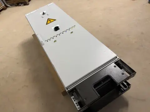 Rittal TS 8684500 कंट्रोल कैबिनेट – आंशिक रूप से नष्ट