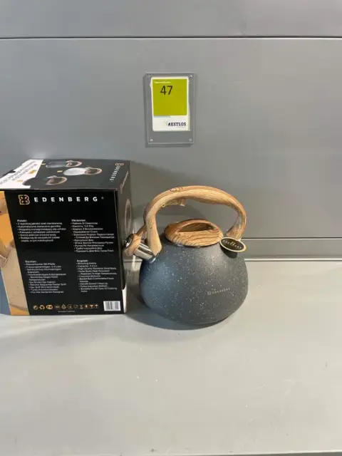 Fierbător de apă 3 l cu fluier