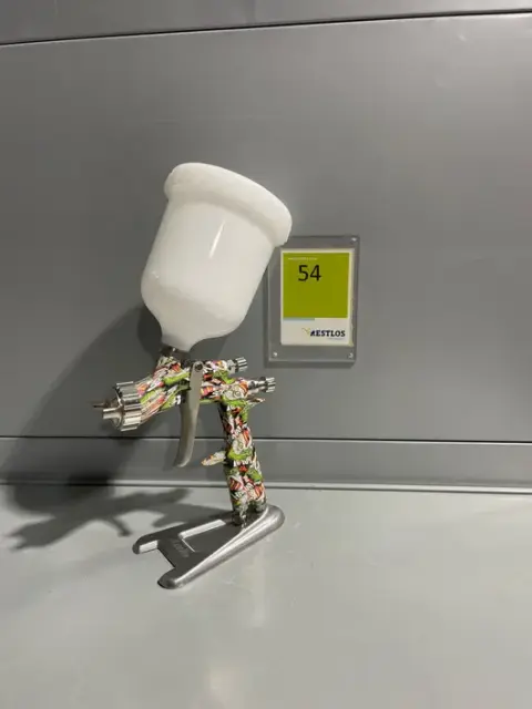 限量版手动喷漆枪用于喷漆作业