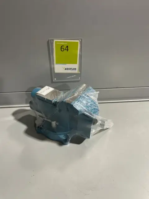 工作台用台虎钳