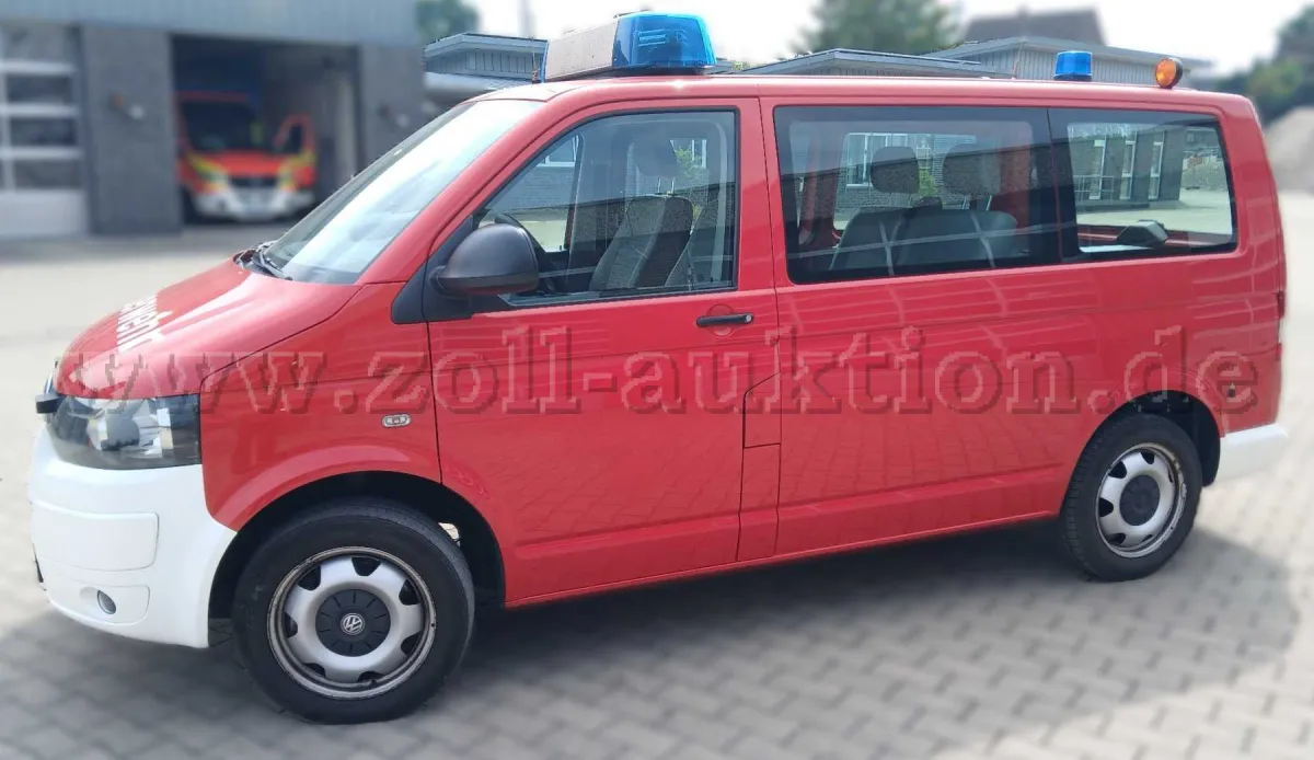 1辆VW T5 2.0TDI DSG 4Motion(四驱)消防执勤车辆