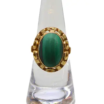 333 guldbelagt ring med oval malakit-cabochon