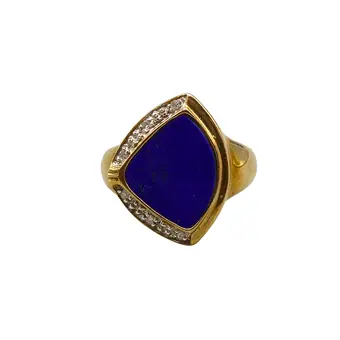 RING AF 333ER GULDGULD MED LAPISLAZULI OG BRILLANTER.