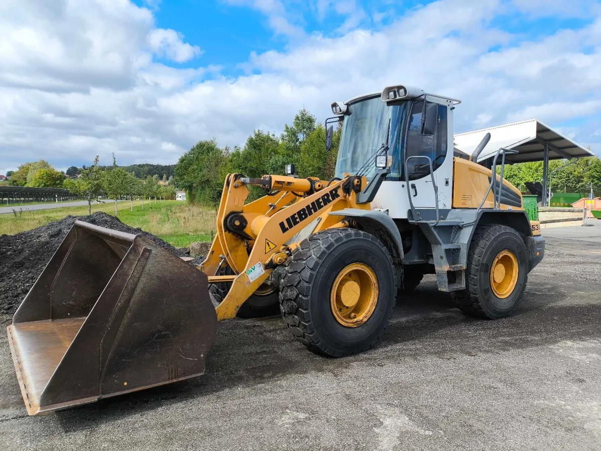 1 pala gommata Liebherr L538