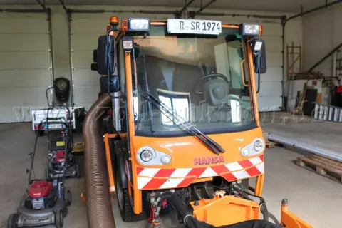 1 transportador multiusos Hansa APZ 1003 M