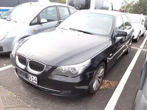 轿车 BMW 530d 型号 560L