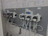1 Seitz डिटर्जेंट डोज़िंग स्टेशन, 7 वितरकों के साथ