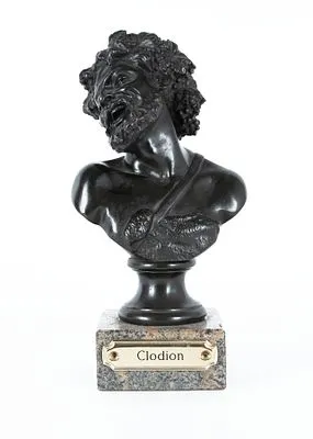 Clodion, Claude Michel：大笑的巴克科斯信徒