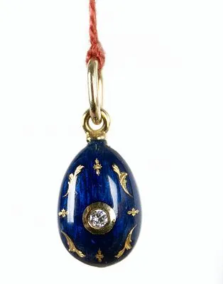 Fabergé: Elmaslı yumurta biçimli kolye ucu