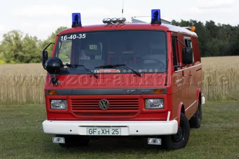 1 辆 Volkswagen LT 31 消防泵与消防车