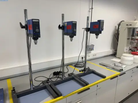 Laboratóriumi keverő IKA Eurostar 100 Digital