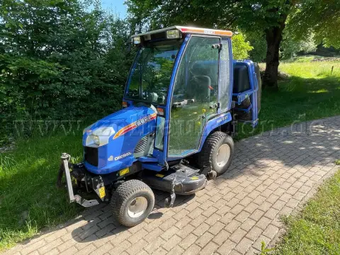 1 ISEKI TXG 237 A kompakt traktör, çim biçme ve çim toplama dahil