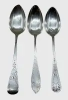 3 sølvsjeer 800, alle med graveringer og datert, 2 fra 1922, 1 fra 1932, lengde ca. 22 cm, totalt 149 g