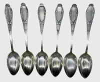 6 stříbrných lžic 800, d. 22 cm, celkem 296 g, všechny s rytinou jména na rubu a datem 1932