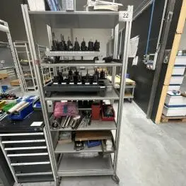Pachet de unelte și accesorii