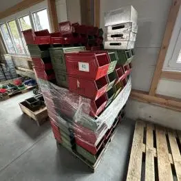 Партія відкритих поличних ящиків