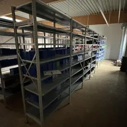 搁板货架系统一批