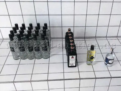1 lot băuturi spirtoase (29 sticle)