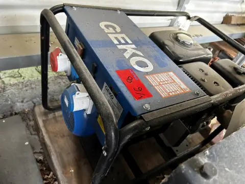 مولد كهربائي Geko 6400 ED