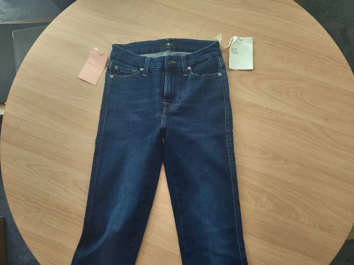 1 jean, marque 7 For all mankind, taille 25, bleu
